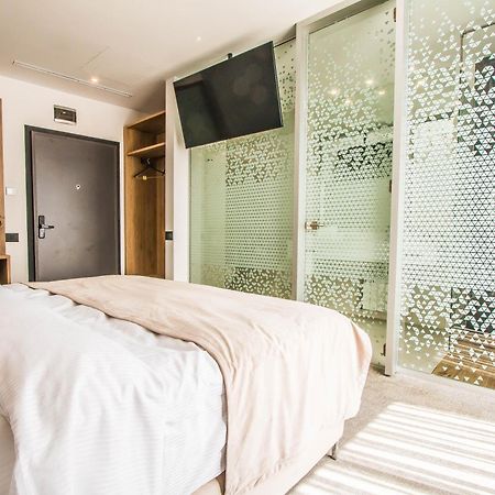 Central Apart Hotel Bukares Bagian luar foto