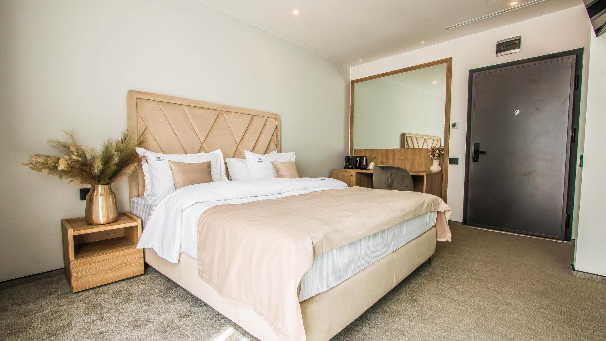 Central Apart Hotel Bukares Bagian luar foto