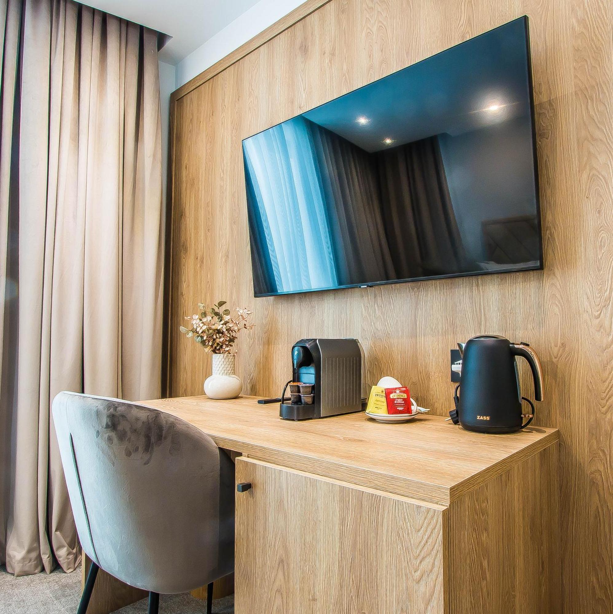 Central Apart Hotel Bukares Bagian luar foto